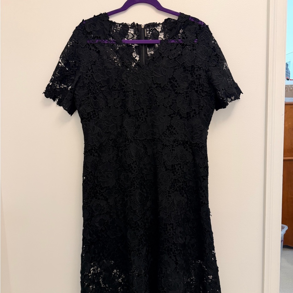 Elie Tahari Black Lace Cocktail Dress | Exposed Silver Zipper | Fully Lined